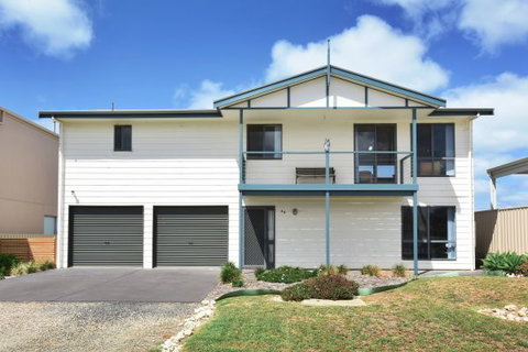 Ambergris - Accommodation Coffs Harbour 0