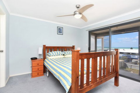 Ambergris - Accommodation Coffs Harbour 5