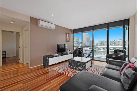 Docklands Private Collection Of Apartments Melbourne - Accommodation Coffs Harbour 2