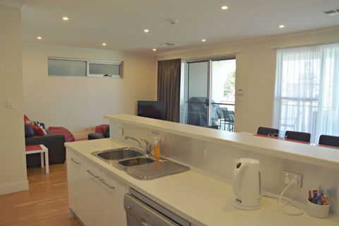 Port Lincoln City Apartment - Accommodation Coffs Harbour 2