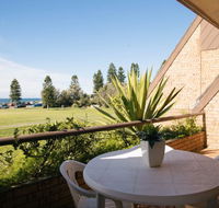 Reef Resort Apartments - Accommodation Coffs Harbour