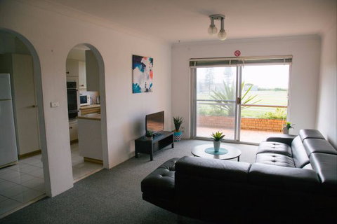 Reef Resort Apartments - Accommodation Coffs Harbour 4