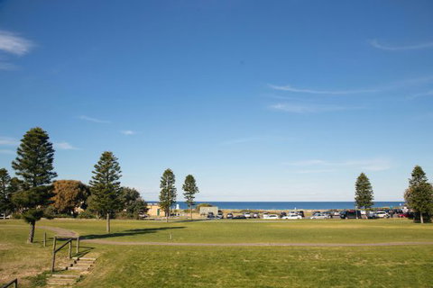 Reef Resort Apartments - Accommodation Coffs Harbour 9