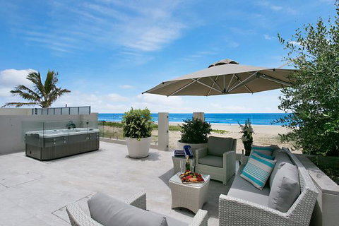Oceans 74 - An Elite Holiday Home - Accommodation Coffs Harbour 10