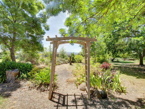 Highton Manor - Accommodation Coffs Harbour 2