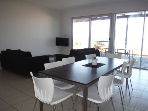Number 99B - Accommodation Coffs Harbour 1