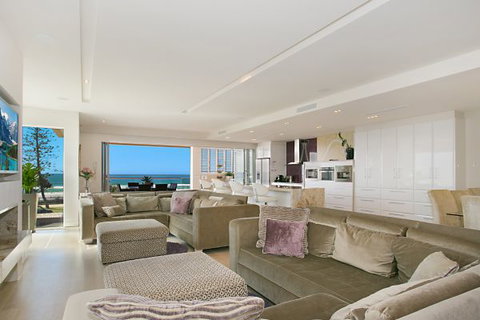 Oceans 74 - An Elite Holiday Home - Accommodation Coffs Harbour 32