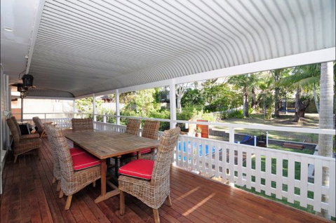 Poolside - Accommodation Coffs Harbour 7