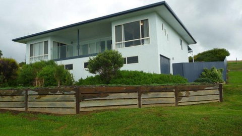 Somersea House - Accommodation Coffs Harbour 0