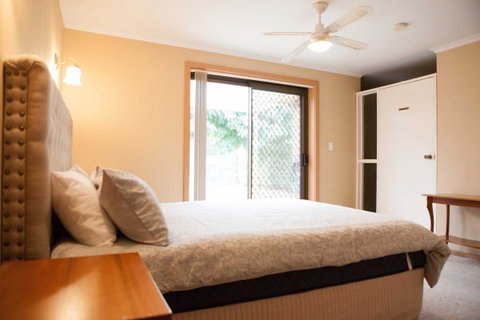 Unit 2 - Accommodation Coffs Harbour 7