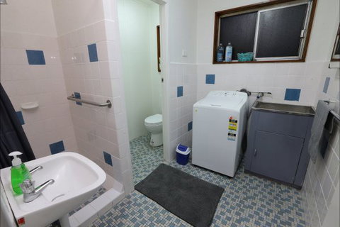 Waratah Beach Breaks - Accommodation Coffs Harbour 2