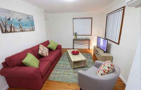 Waratah Beach Breaks - Accommodation Coffs Harbour 3