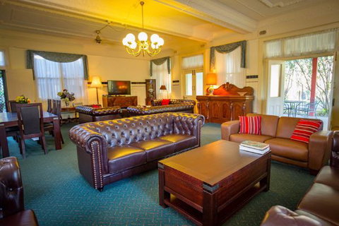 Abernethy House - Accommodation Coffs Harbour 2
