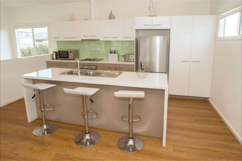 Ocean Sounds - Accommodation Coffs Harbour 1