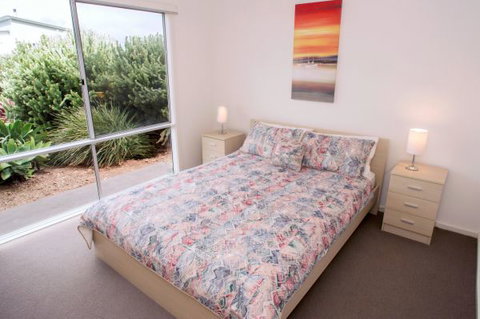 Ocean Sounds - Accommodation Coffs Harbour 6