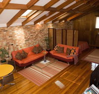 Bet's Bed and Breakfast Studio - Accommodation Coffs Harbour
