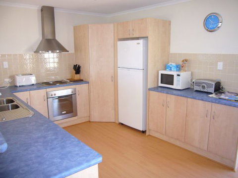 Century 21 SouthCoast: LaScala Skies - Accommodation Coffs Harbour 1