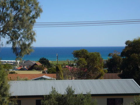 Century 21 SouthCoast: LaScala Skies - Accommodation Coffs Harbour 3