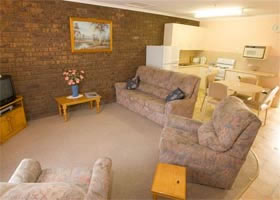 Carn Court Holiday Apartments - Accommodation Coffs Harbour 1
