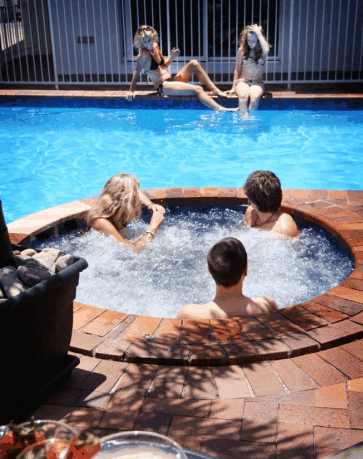Sunshine Beach Resort - Accommodation Coffs Harbour 2
