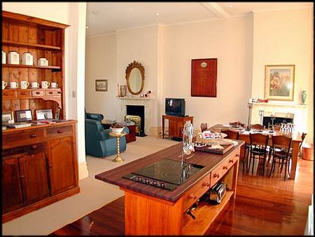 Fire Station Inn - Accommodation Coffs Harbour 2