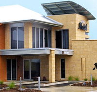 Strath Motel - Accommodation Coffs Harbour