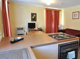 Alanvale Apartments & Motor Inn - Accommodation Coffs Harbour 4