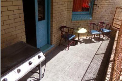 Cambridge Hotel Backpackers - Accommodation Coffs Harbour 3