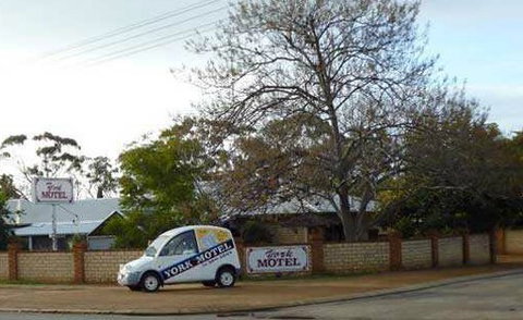 York Motel - Accommodation Coffs Harbour 0