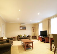 Lake Inn Ballarat - Accommodation Coffs Harbour