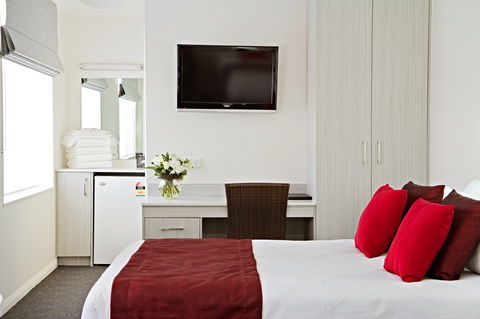 Governor Macquarie Motor Inn - Accommodation Coffs Harbour 2