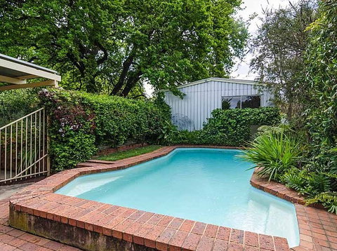 Dumas House - Accommodation Coffs Harbour 2