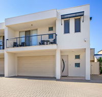 Century 21 SouthCoast The Residence - Accommodation Coffs Harbour
