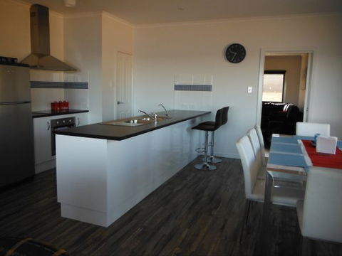 Coastal Getaway - Accommodation Coffs Harbour 2
