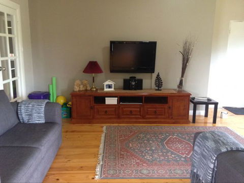 Clove Hitch Holiday House - Accommodation Coffs Harbour 0