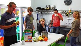 Adelaide Backpackers Inn - Accommodation Coffs Harbour 0