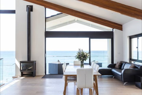 Alexandria House - Accommodation Coffs Harbour 0
