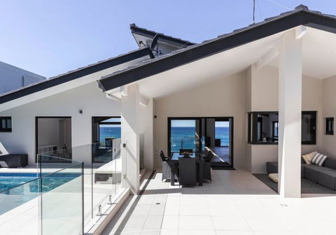 Alexandria House - Accommodation Coffs Harbour 1