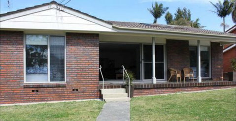 Barfleur Beach House - Accommodation Coffs Harbour 0