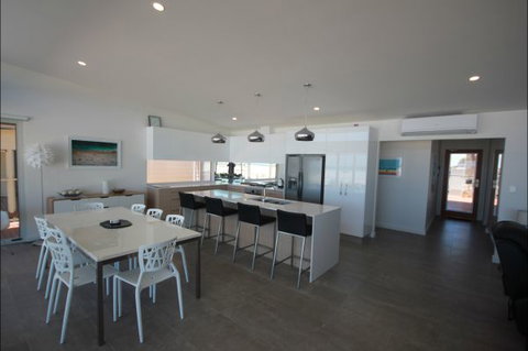 Beach Bliss Wallaroo - Accommodation Coffs Harbour 6