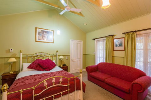 Bendigo Cottages Bed And Breakfast - Accommodation Coffs Harbour 4