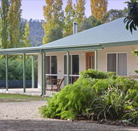 Brookfield Guesthouse - Accommodation Coffs Harbour