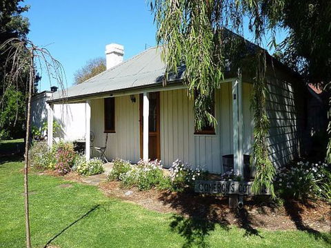 Cameron's Cottage - Accommodation Coffs Harbour 0