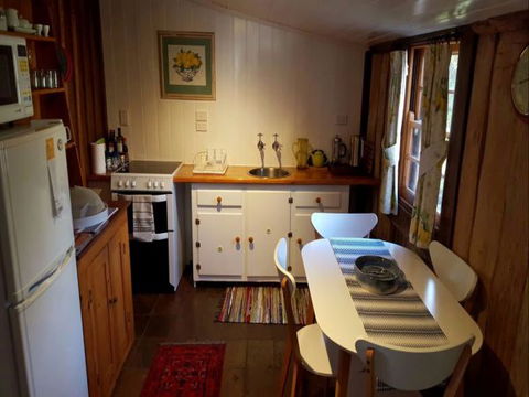 Cameron's Cottage - Accommodation Coffs Harbour 1