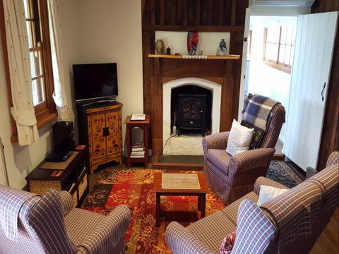 Cameron's Cottage - Accommodation Coffs Harbour 2