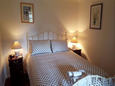 Cameron's Cottage - Accommodation Coffs Harbour 3