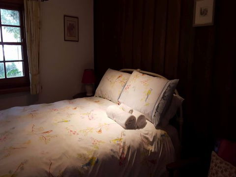 Cameron's Cottage - Accommodation Coffs Harbour 5