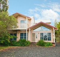 Fairlight House - Accommodation Coffs Harbour