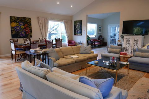 Fernhill Chestnut Farm - Accommodation Coffs Harbour 3