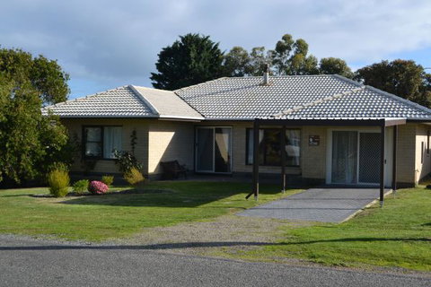 Goolwa Getaway - Accommodation Coffs Harbour 0